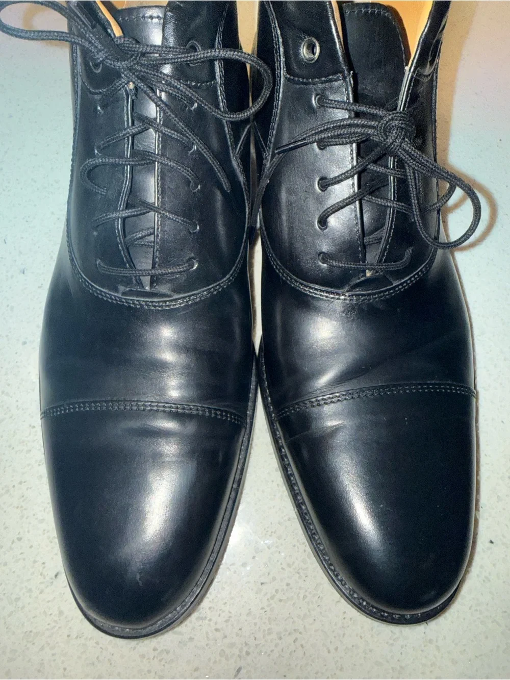 Johnston & Murphy Black Leather Chukka Boots with Tan Lining